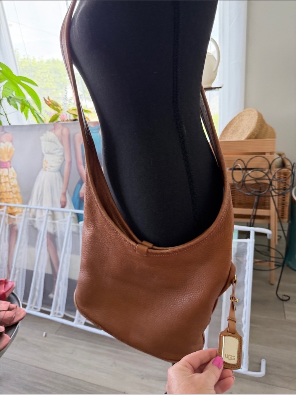 Please read descriptionUGG Chestnut Brown Pebbled Leather Shoulder Bag